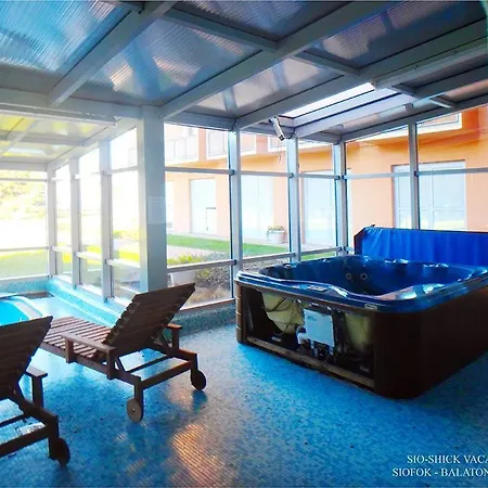 아파트 Aqua Aranypart Apartman *