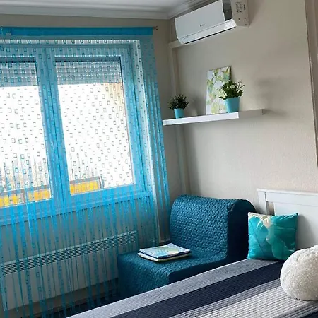 Aqua Aranypart Apartman 시오포크